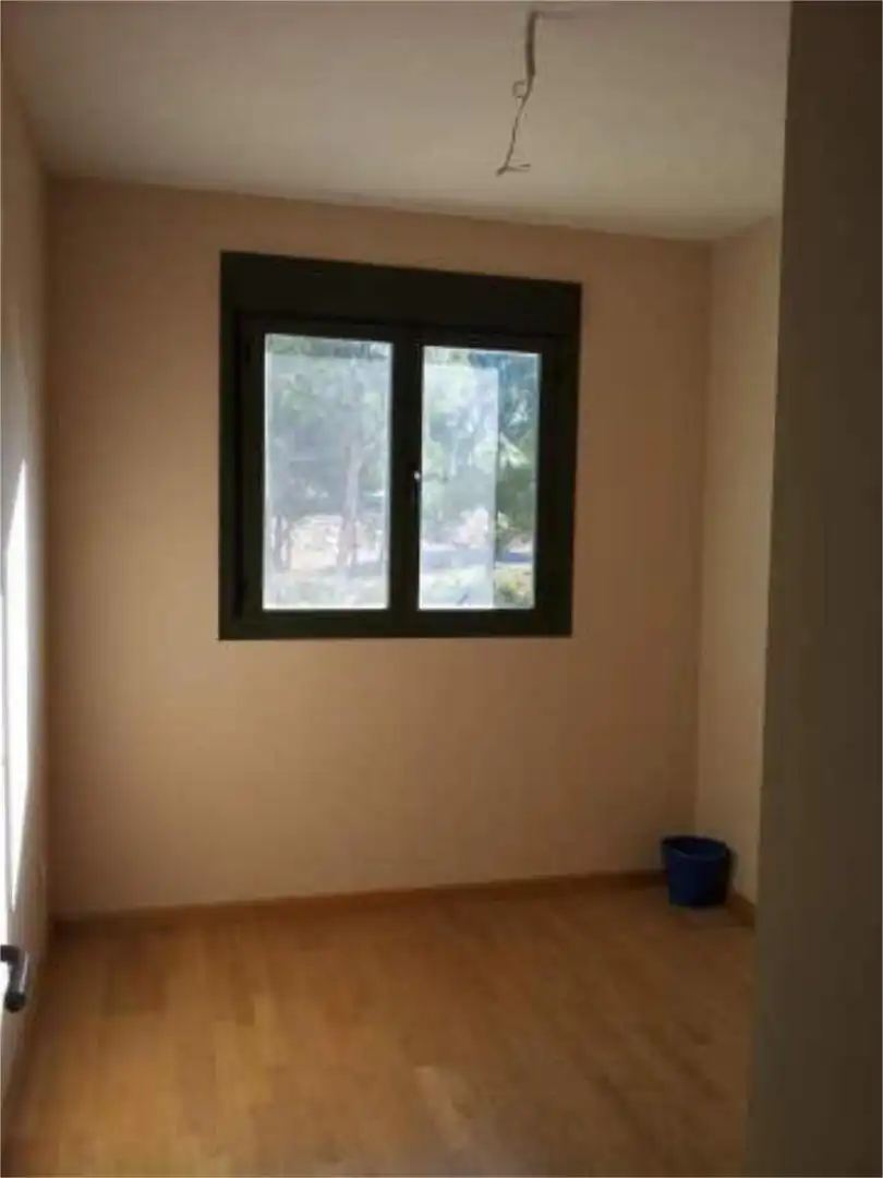 Habitación de Casa adosada en venta en Bétera con Calefacción, Jardín privado y Terraza