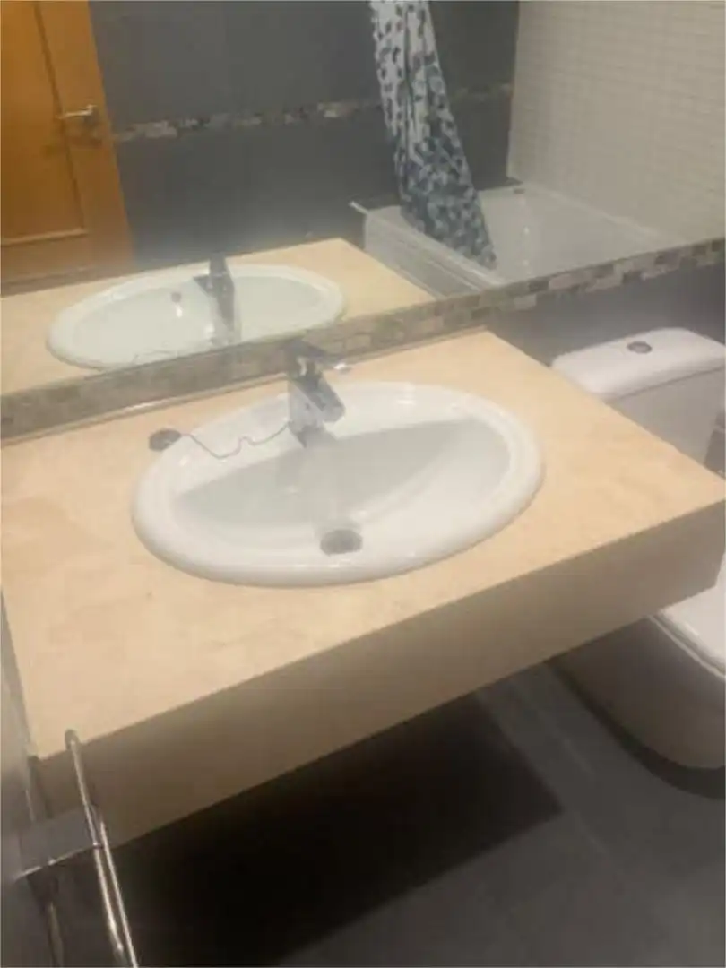 Baño de Piso de alquiler en L'Alfàs del Pi con Calefacción, Terraza y Amueblado