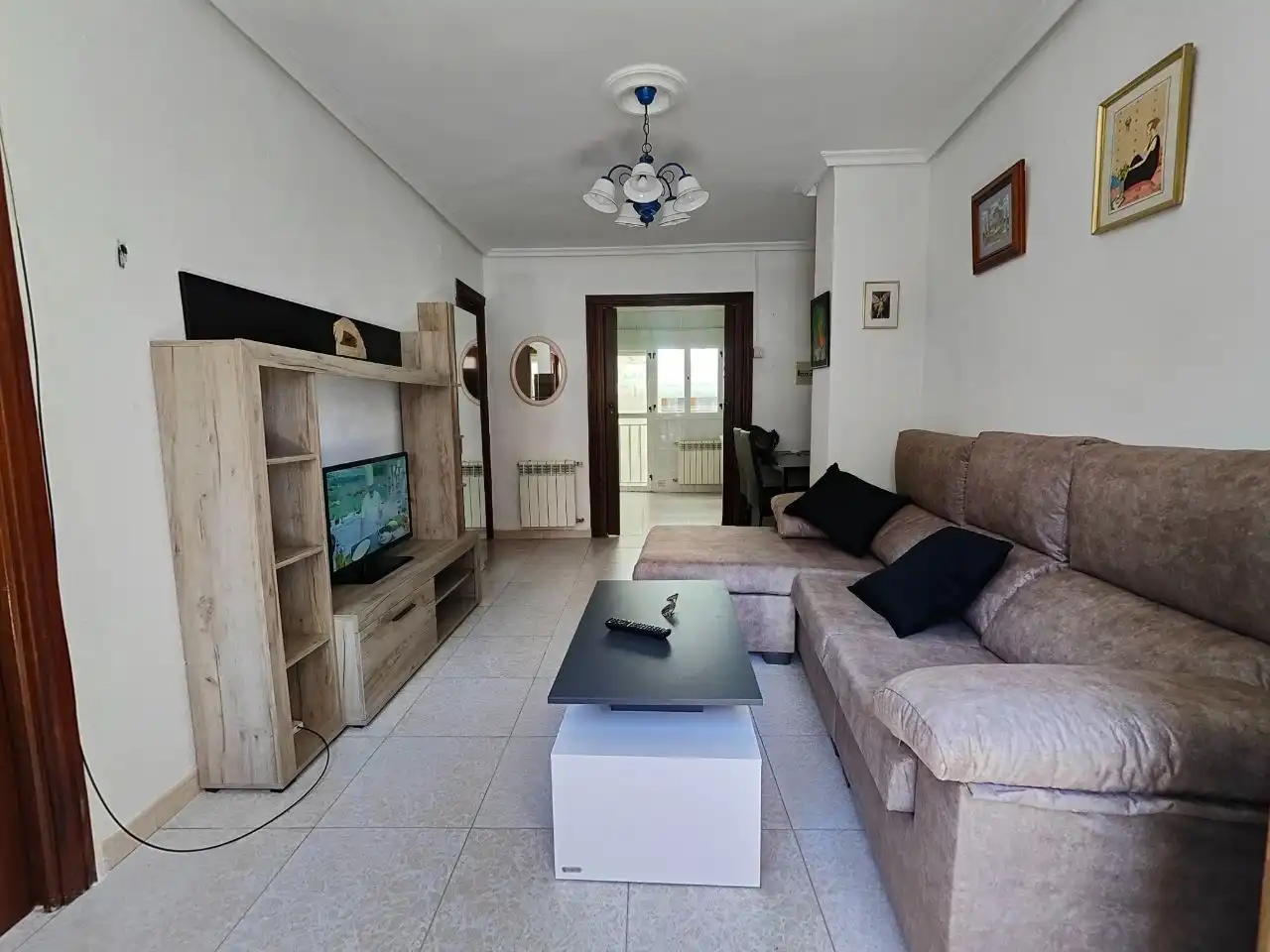 Sala de estar de Piso de alquiler en Saldaña con Calefacción y Amueblado