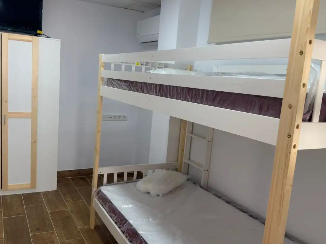 Wohnung zur Miete in Carrer Azorín, 2, Guardamar Playa Schlafzimmer von Wohnung zur Miete in Guardamar del Segura mit Klimaanlage, Heizung und Möbliert