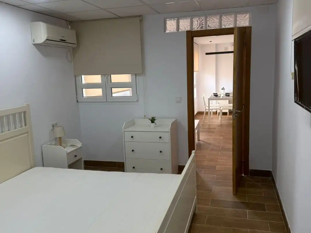 Wohnung zur Miete in Carrer Azorín, 2, Guardamar Playa Schlafzimmer von Wohnung zur Miete in Guardamar del Segura mit Klimaanlage, Heizung und Möbliert