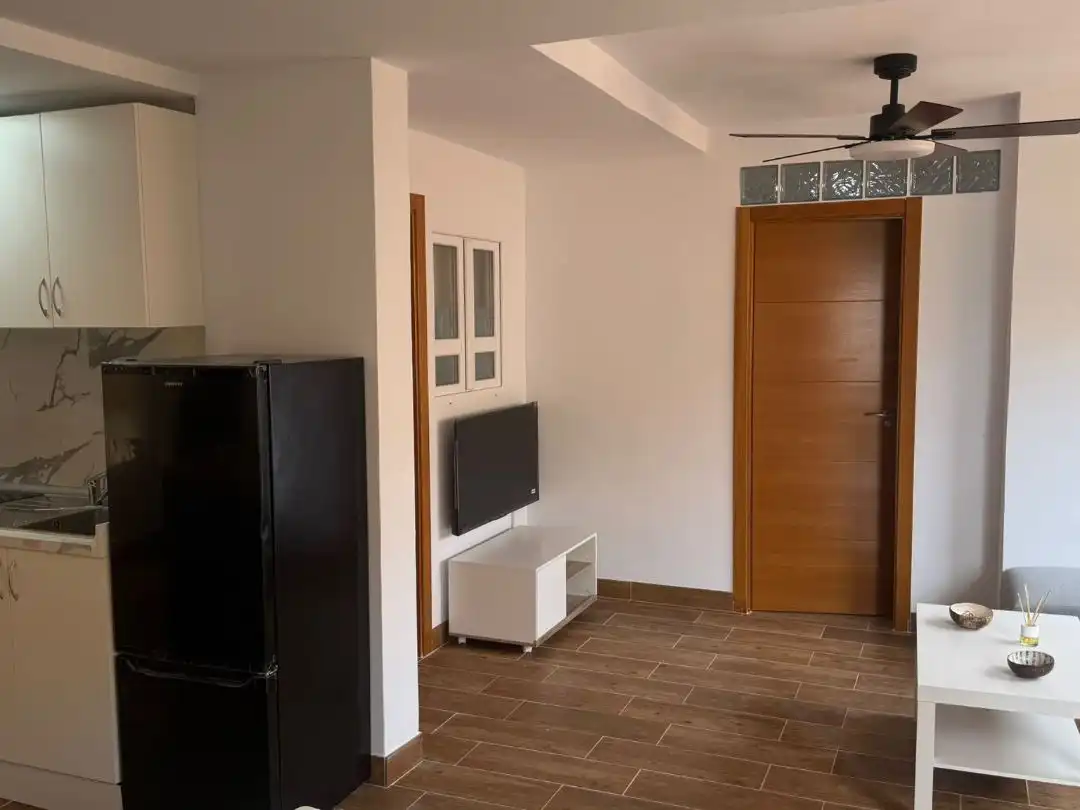 Wohnung zur Miete in Carrer Azorín, 2, Guardamar Playa Wohnung zur Miete in Guardamar del Segura mit Klimaanlage, Heizung und Möbliert