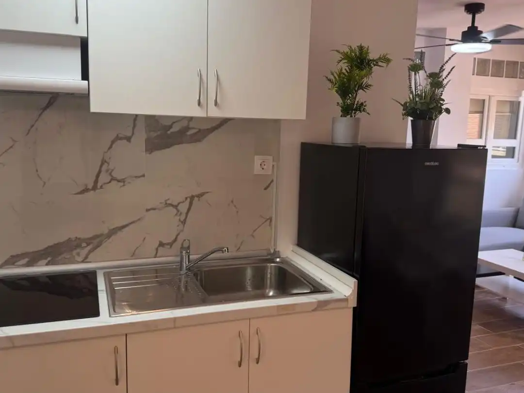 Flat for rent in Carrer Azorín, 2, Guardamar Playa Kitchen of Flat for rent in Guardamar del Segura with Air Conditioner, Heating and Furnished
