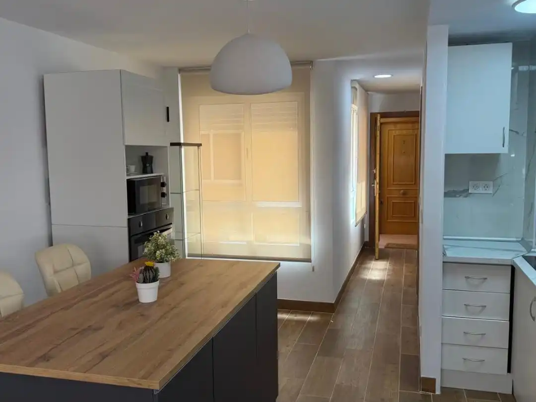 Flat for rent in Carrer Azorín, 2, Guardamar Playa Kitchen of Flat for rent in Guardamar del Segura with Air Conditioner, Heating and Furnished