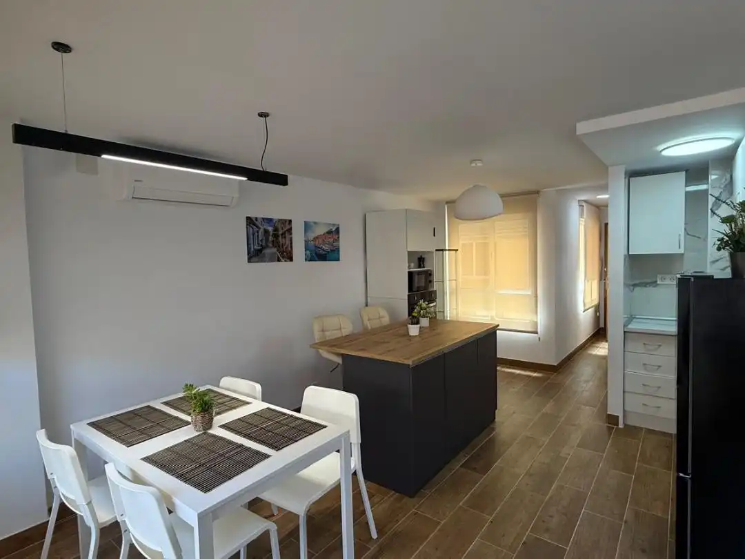 Flat for rent in Carrer Azorín, 2, Guardamar Playa Kitchen of Flat for rent in Guardamar del Segura with Air Conditioner, Heating and Furnished