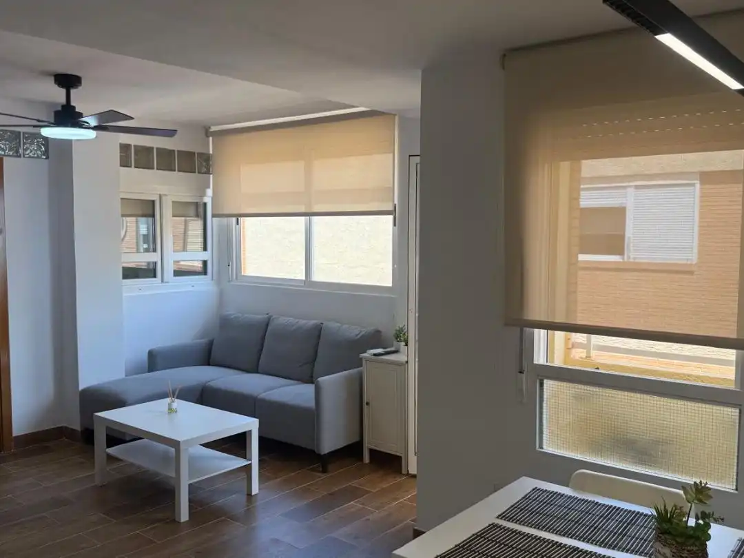 Flat for rent in Carrer Azorín, 2, Guardamar Playa Living room of Flat for rent in Guardamar del Segura with Air Conditioner, Heating and Furnished