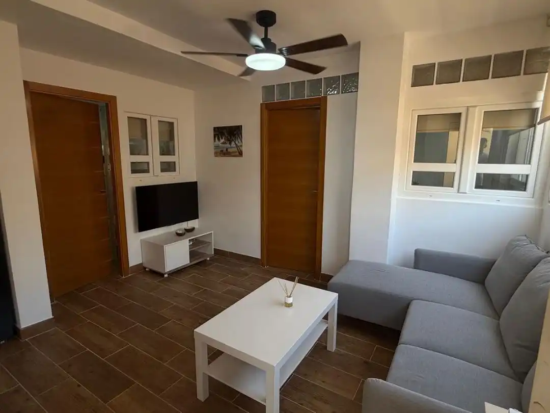 Flat for rent in Carrer Azorín, 2, Guardamar Playa Living room of Flat for rent in Guardamar del Segura with Air Conditioner, Heating and Furnished