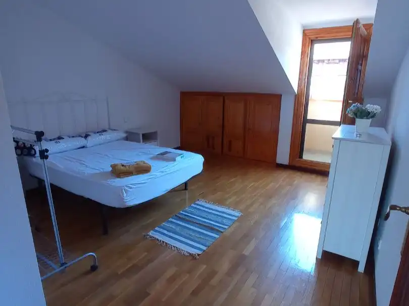 Piso de alquiler en Calle Álvarez de Castro, 12, Burgo de Osma - Ciudad de Osma Habitación de Piso de alquiler en Burgo de Osma - Ciudad de Osma con Calefacción, Parquet y Trastero