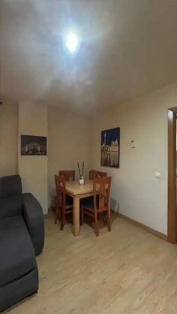 Apartamento de alquiler en Constitución - Balconcillo Comedor de Apartamento de alquiler en Guadalajara con Calefacción, Jardín privado y Amueblado