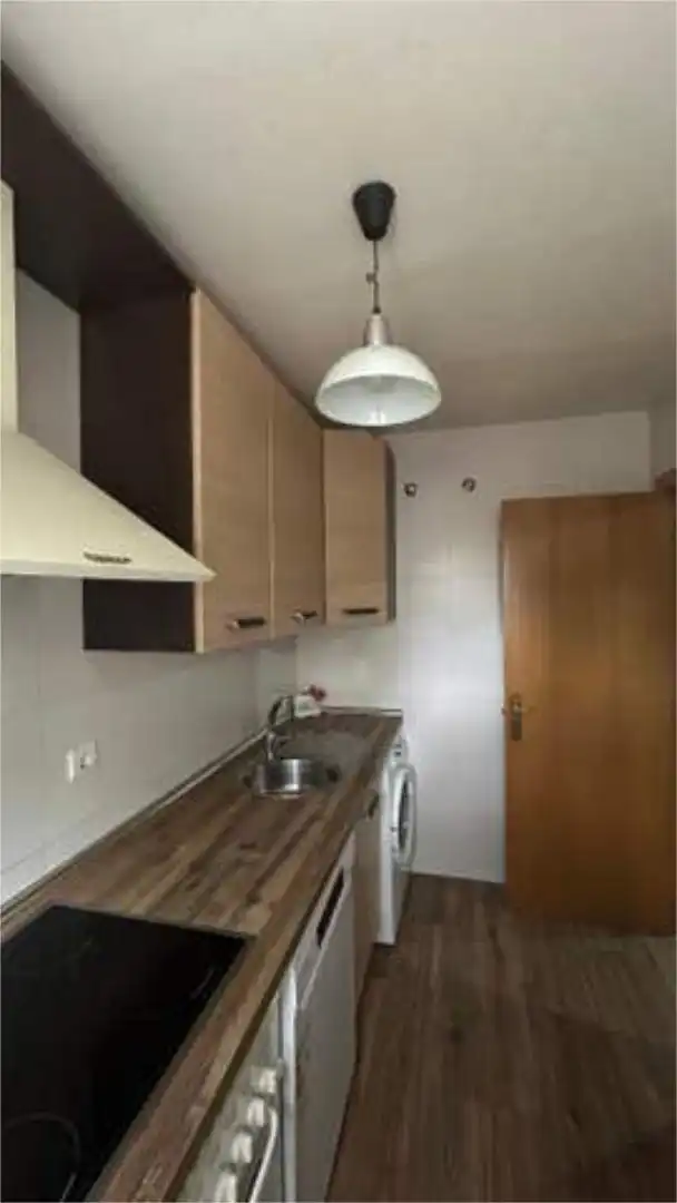 Apartamento de alquiler en Constitución - Balconcillo Cocina de Apartamento de alquiler en Guadalajara con Calefacción, Jardín privado y Amueblado