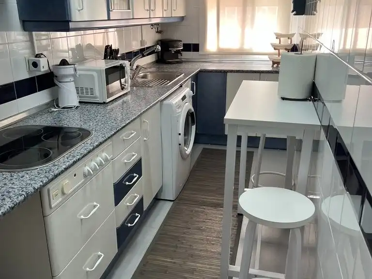 Flat for rent in Calle Don Sancho de Castilla, 11, Centro Kitchen of Flat for rent in Alcalá de Guadaira with Air Conditioner, Parquet flooring and Furnished