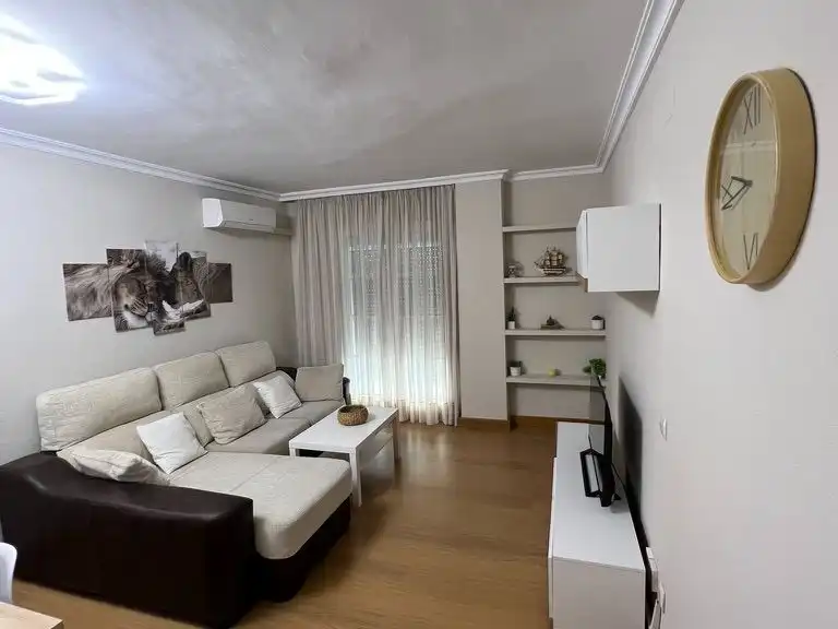 Flat for rent in Calle Don Sancho de Castilla, 11, Centro Living room of Flat for rent in Alcalá de Guadaira with Air Conditioner, Parquet flooring and Furnished