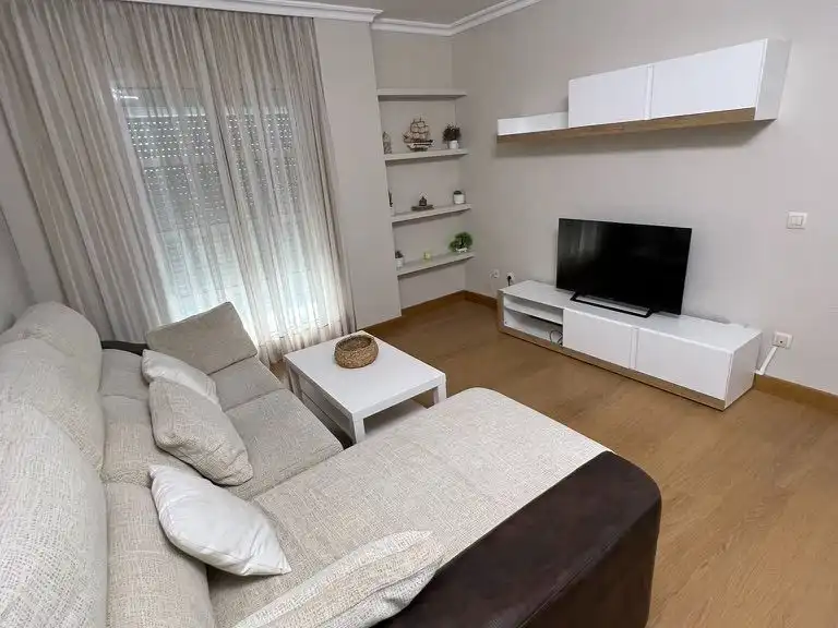 Flat for rent in Calle Don Sancho de Castilla, 11, Centro Living room of Flat for rent in Alcalá de Guadaira with Air Conditioner, Parquet flooring and Furnished