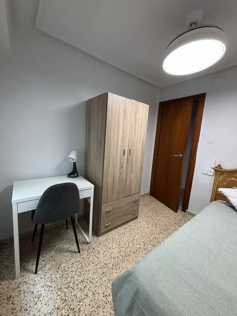 Piso en venta en Plaza Constitución, 4, Zona Concordia Habitación de Piso en venta en Burjassot con Terraza y Balcón