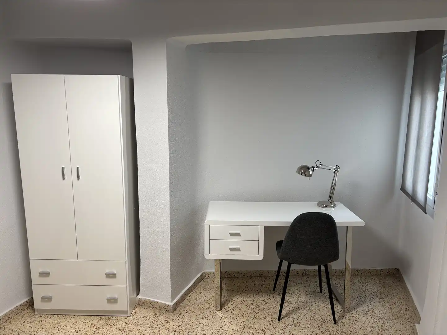 Piso en venta en Plaza Constitución, 4, Zona Concordia Habitación de Piso en venta en Burjassot con Terraza y Balcón
