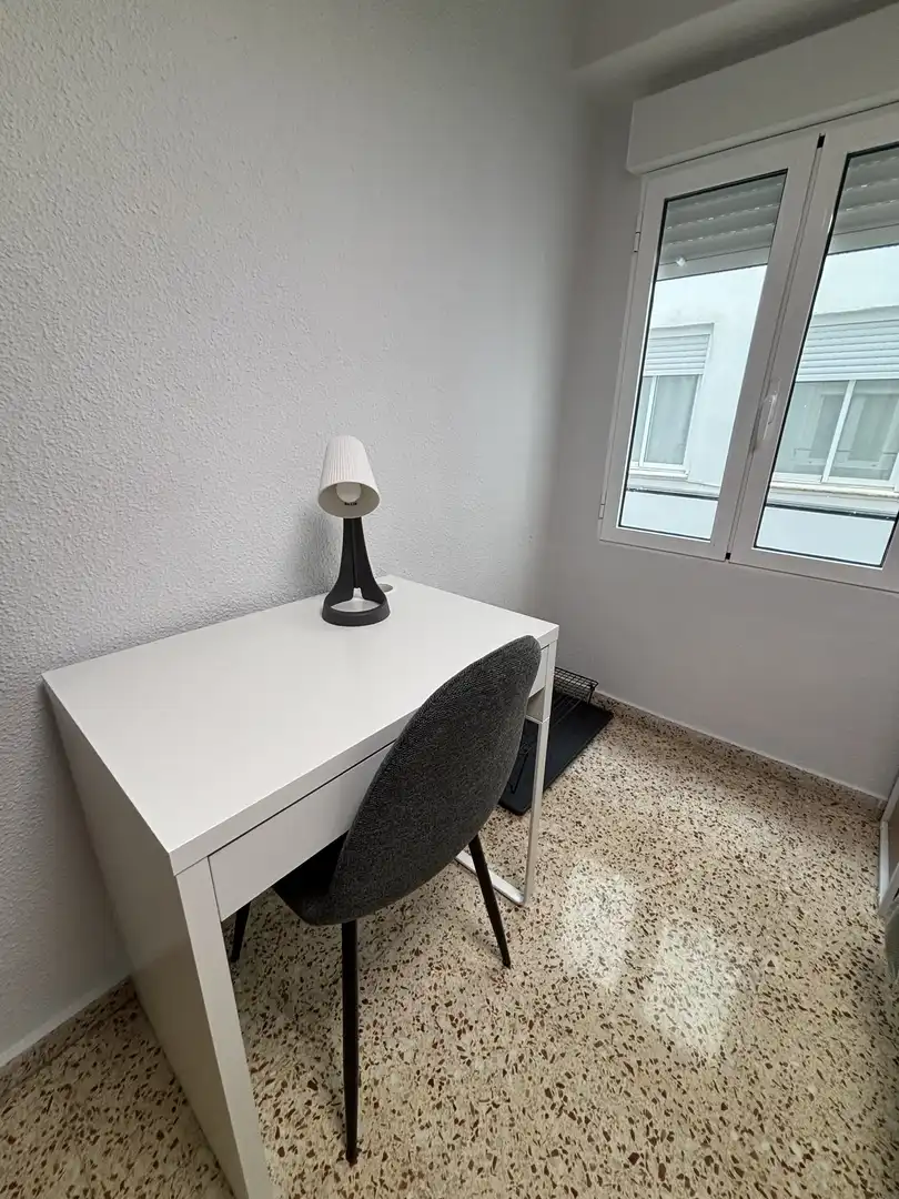 Piso en venta en Plaza Constitución, 4, Zona Concordia Habitación de Piso en venta en Burjassot con Terraza y Balcón