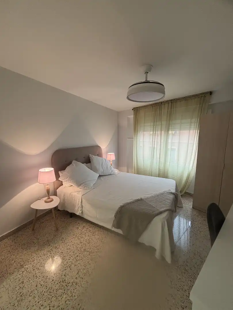 Piso en venta en Plaza Constitución, 4, Zona Concordia Habitación de Piso en venta en Burjassot con Terraza y Balcón