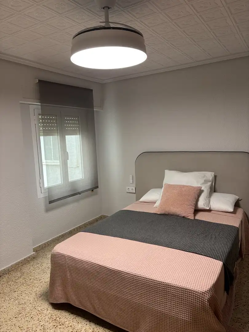 Piso en venta en Plaza Constitución, 4, Zona Concordia Habitación de Piso en venta en Burjassot con Terraza y Balcón