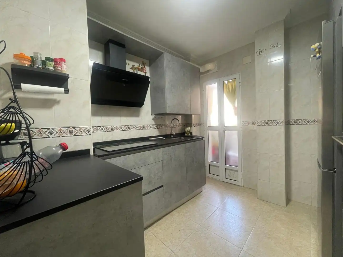Flat for rent in Calle la Roche Sur Yon, 4, Nuevo Cáceres Kitchen of Flat for rent in Cáceres with Furnished