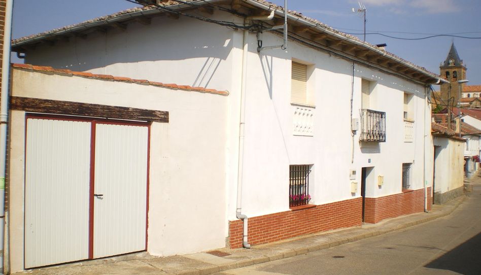 Casa adosada en venta en Calle Medico Demilio Bartolome, 4, Cea, León - imagen 1 Foto 1 de Casa adosada en venta en Calle Medico Demilio Bartolome, 4, Cea, León