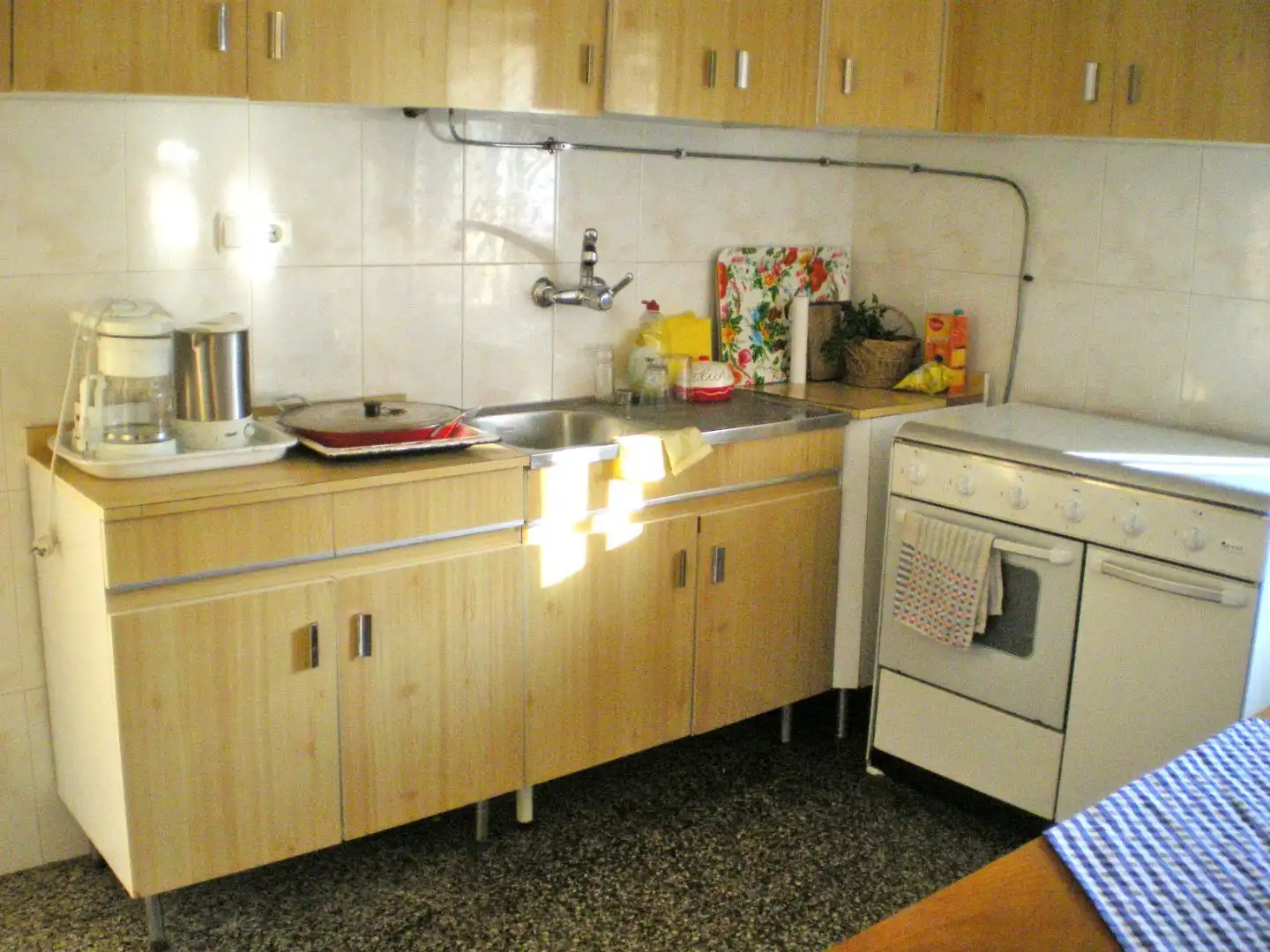 Casa adosada en venta en Calle Medico Demilio Bartolome, 4, Cea Cocina de Casa adosada en venta en Cea con Jardín privado, Terraza y Trastero