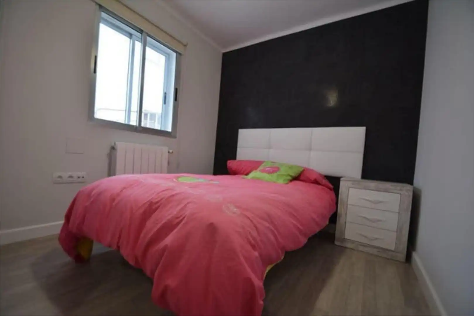 Bedroom of Flat for rent in Burgos