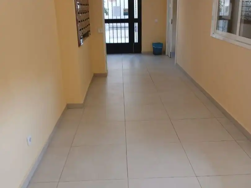 Piso en venta en Calle de Tembleque, 50, Aluche Piso en venta en Madrid Capital con Aire acondicionado