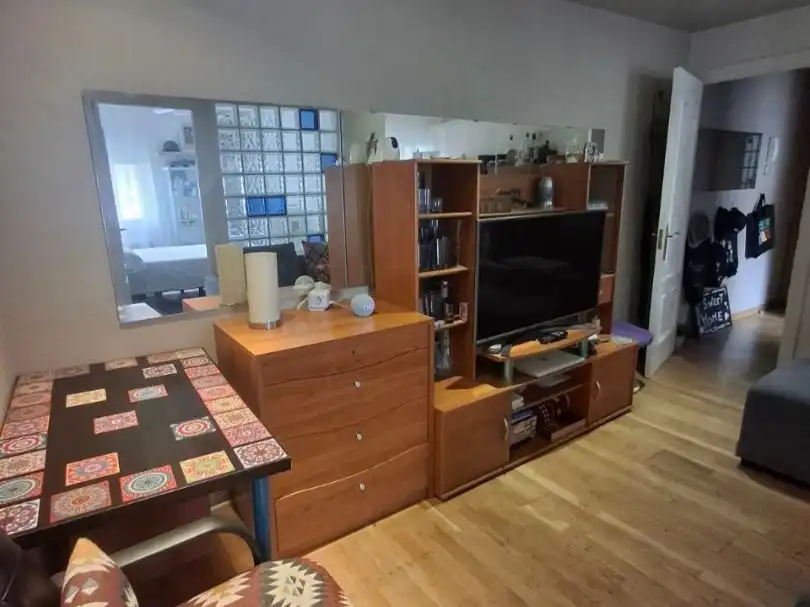 Piso en venta en Calle de Tembleque, 50, Aluche Sala de estar de Piso en venta en Madrid Capital con Aire acondicionado