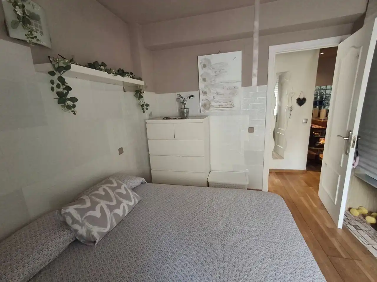 Piso en venta en Calle de Tembleque, 50, Aluche Habitación de Piso en venta en Madrid Capital con Aire acondicionado