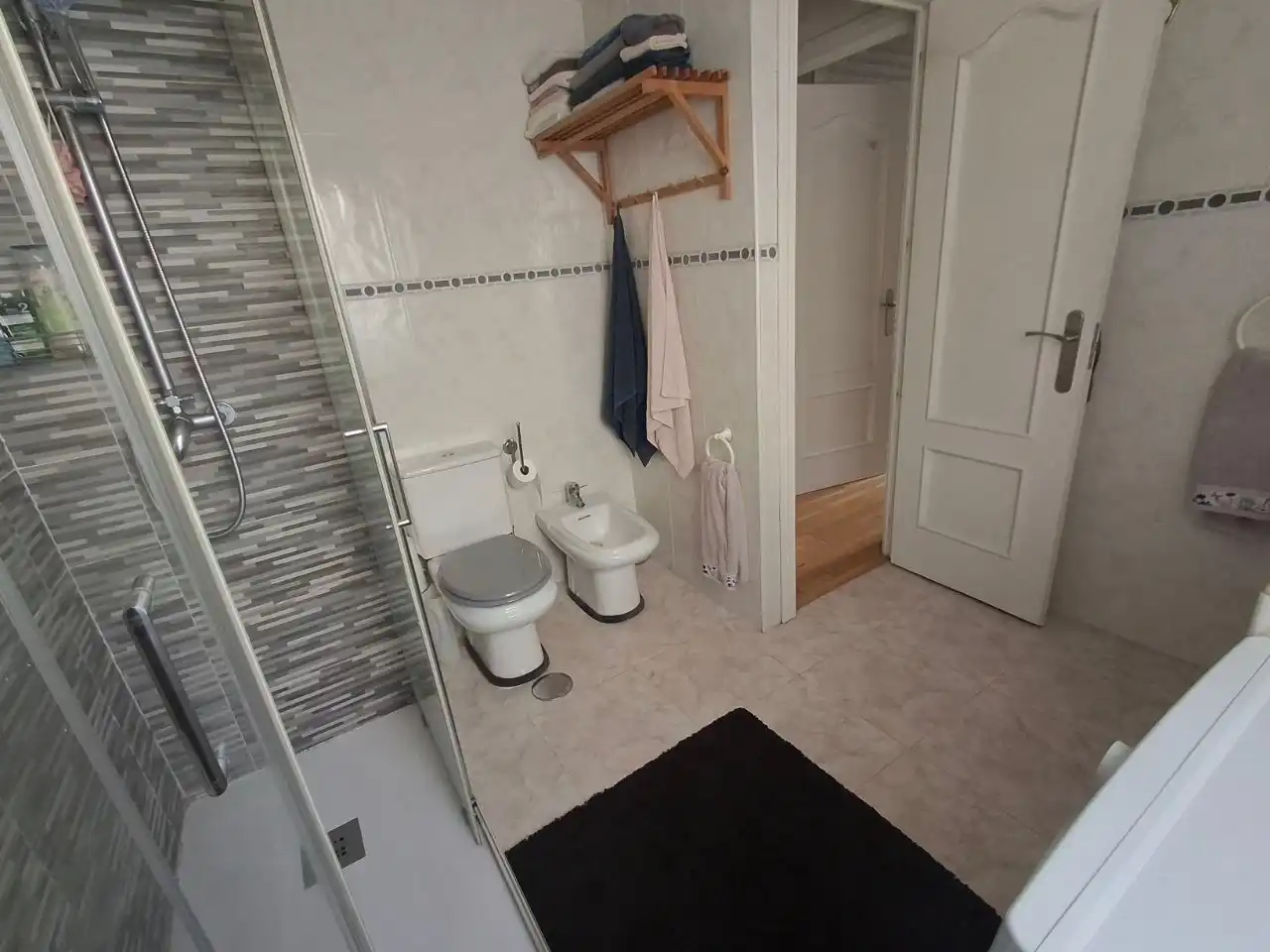 Piso en venta en Calle de Tembleque, 50, Aluche Baño de Piso en venta en Madrid Capital con Aire acondicionado