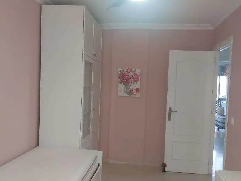Piso de alquiler en Calle José Díaz, 3, Doctor Barraquer - G. Renfe - Policlínico Habitación de Piso de alquiler en Sevilla