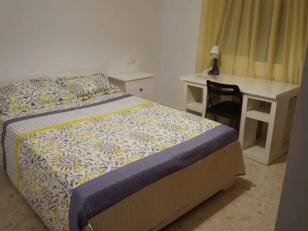 Flat for rent in Plaza los Pinos, Chapín - Campus Universitario - Navinco Bedroom of Flat for rent in Jerez de la Frontera with Air Conditioner and Furnished