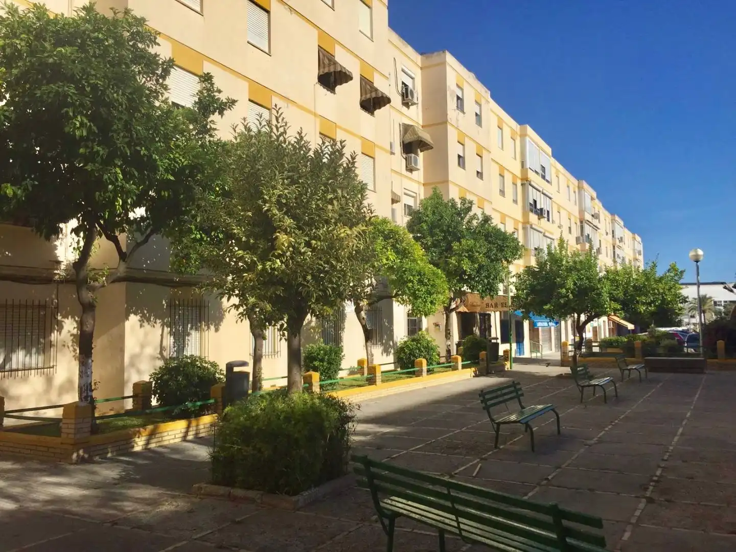 Flat for rent in Plaza los Pinos, Chapín - Campus Universitario - Navinco Exterior view of Flat for rent in Jerez de la Frontera with Air Conditioner and Furnished