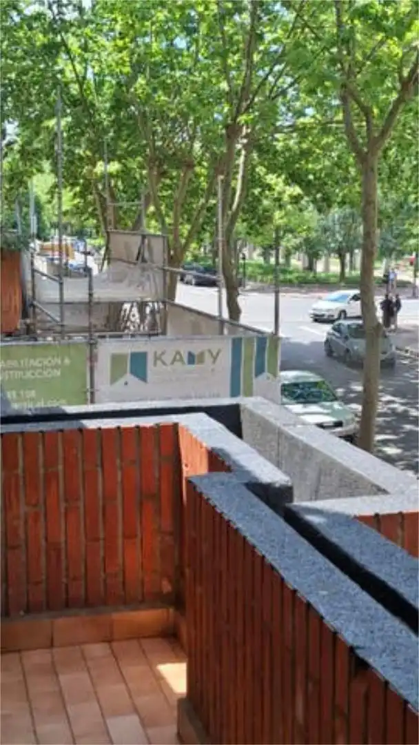 Piso en venta en Ali Gobeo Vista exterior de Piso en venta en Vitoria - Gasteiz con Terraza