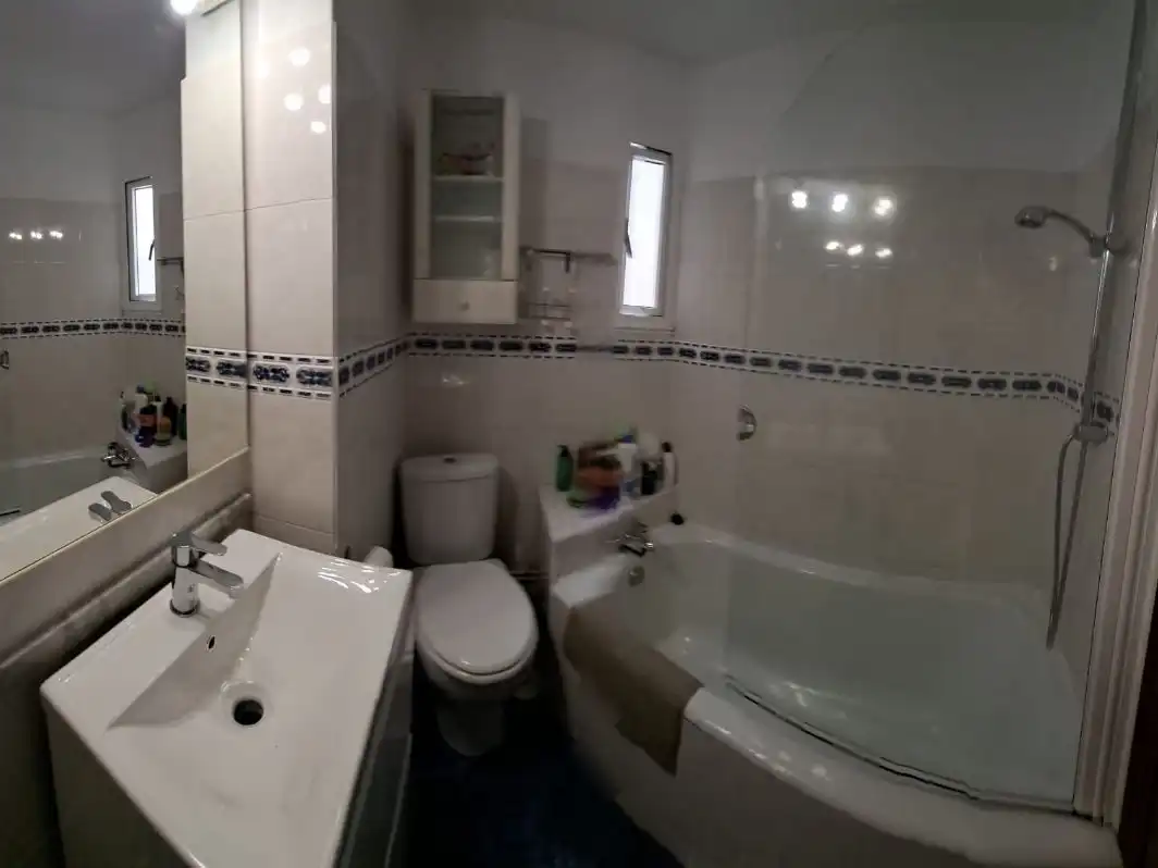 Piso de alquiler en Rúa Zurbarán, 6, Centro Baño de Piso de alquiler en Ferrol con Calefacción, Trastero y Amueblado