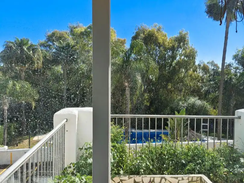 Piso en venta en Urbanizacion Bahia de Casares, 41, Bahía de Casares Piscina de Piso en venta en Casares con Terraza, Piscina y Amueblado