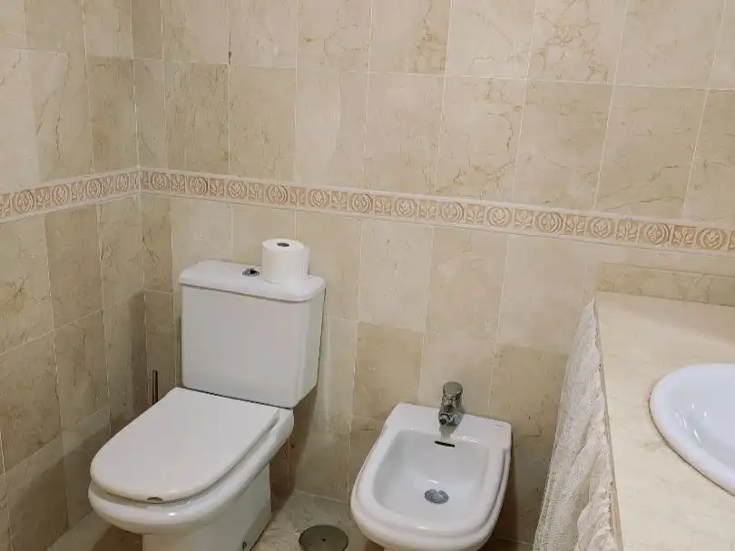 Piso en venta en Urbanizacion Bahia de Casares, 41, Bahía de Casares Baño de Piso en venta en Casares con Terraza, Piscina y Amueblado