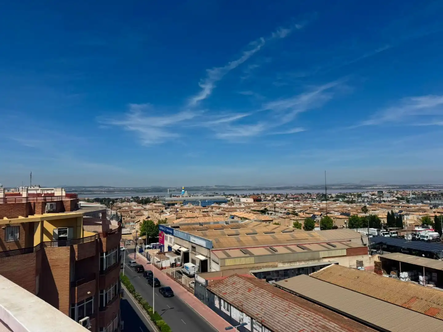 Vista exterior de Piso en venta en Torrevieja con Aire acondicionado, Jardín privado y Terraza