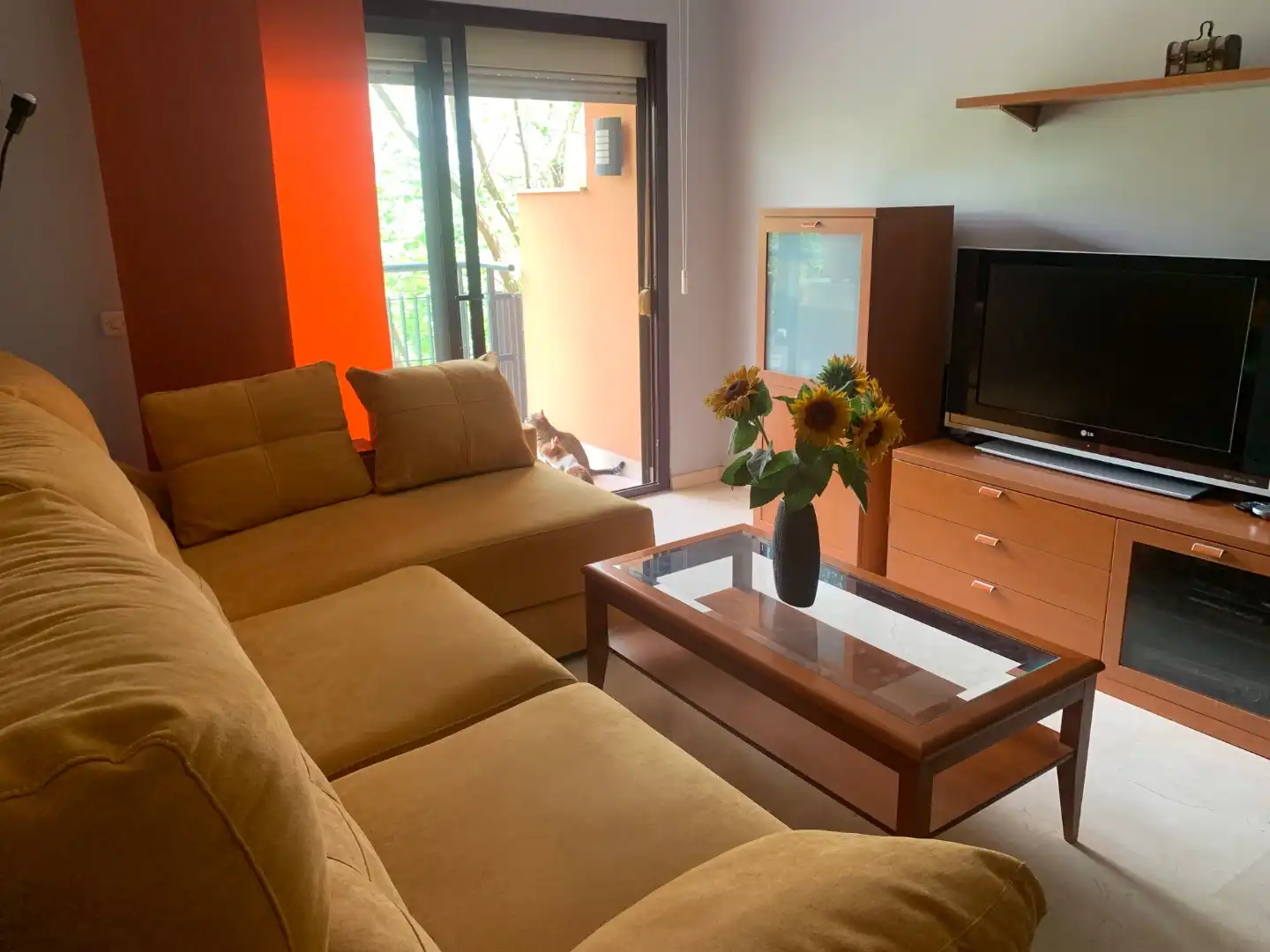 Wohnung zur Miete in Avenida de las Ciencias, 33, Colores - Entreparques Wohnzimmer von Wohnung zur Miete in Sevilla Capital mit Klimaanlage, Terrasse und Schwimmbad