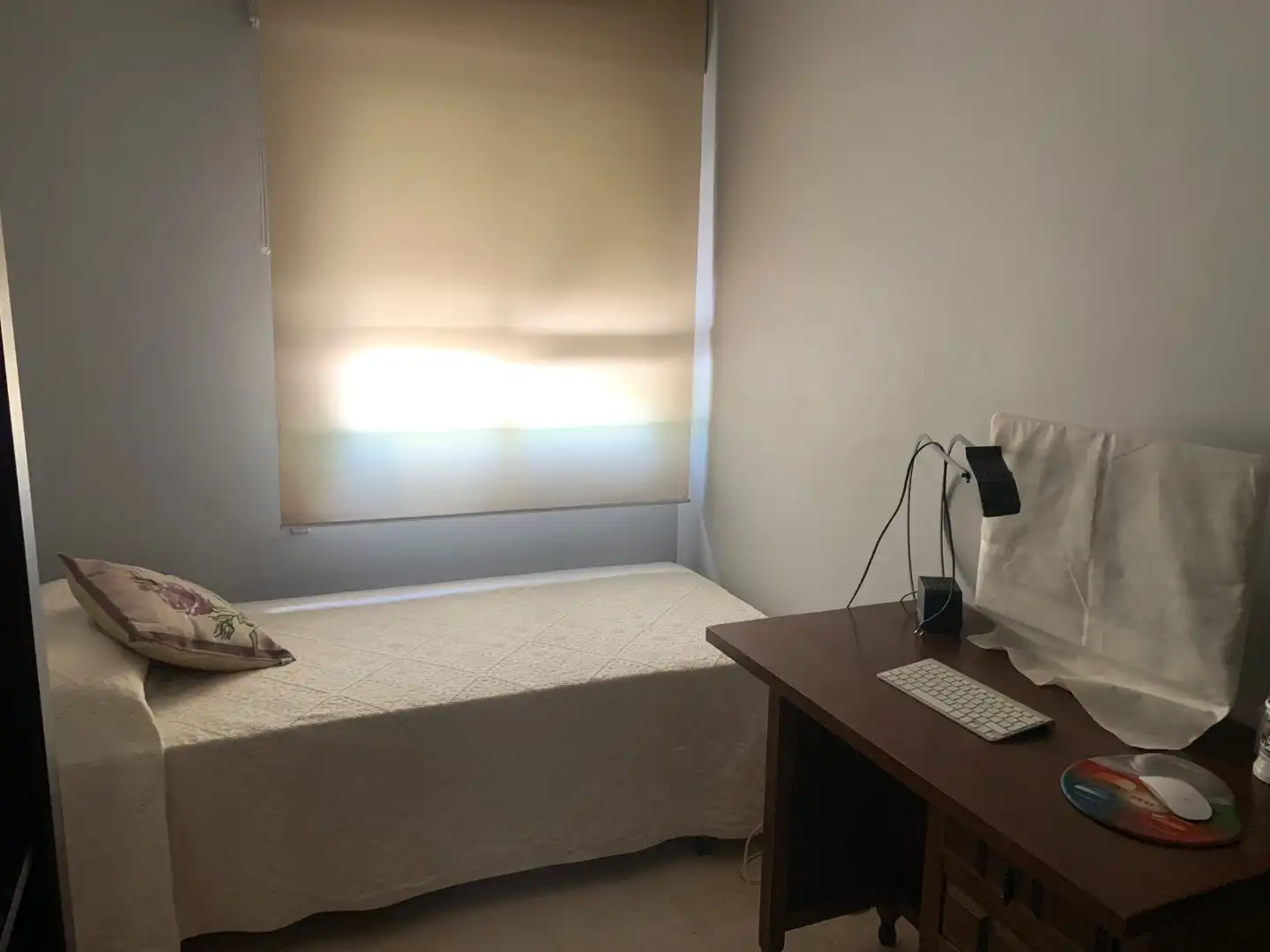 Wohnung zur Miete in Avenida de las Ciencias, 33, Colores - Entreparques Schlafzimmer von Wohnung zur Miete in Sevilla Capital mit Klimaanlage, Terrasse und Schwimmbad