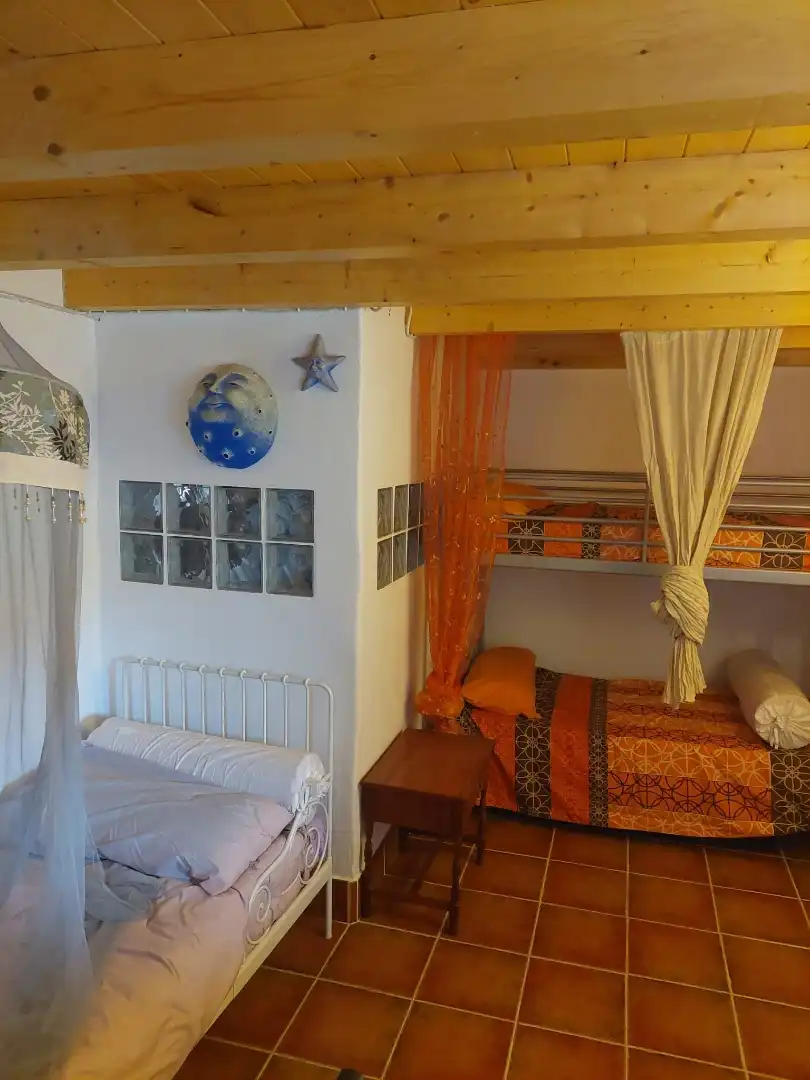 Casa adosada en venta en Calle Valencia, 27, Milmarcos Habitación de Casa adosada en venta en Milmarcos