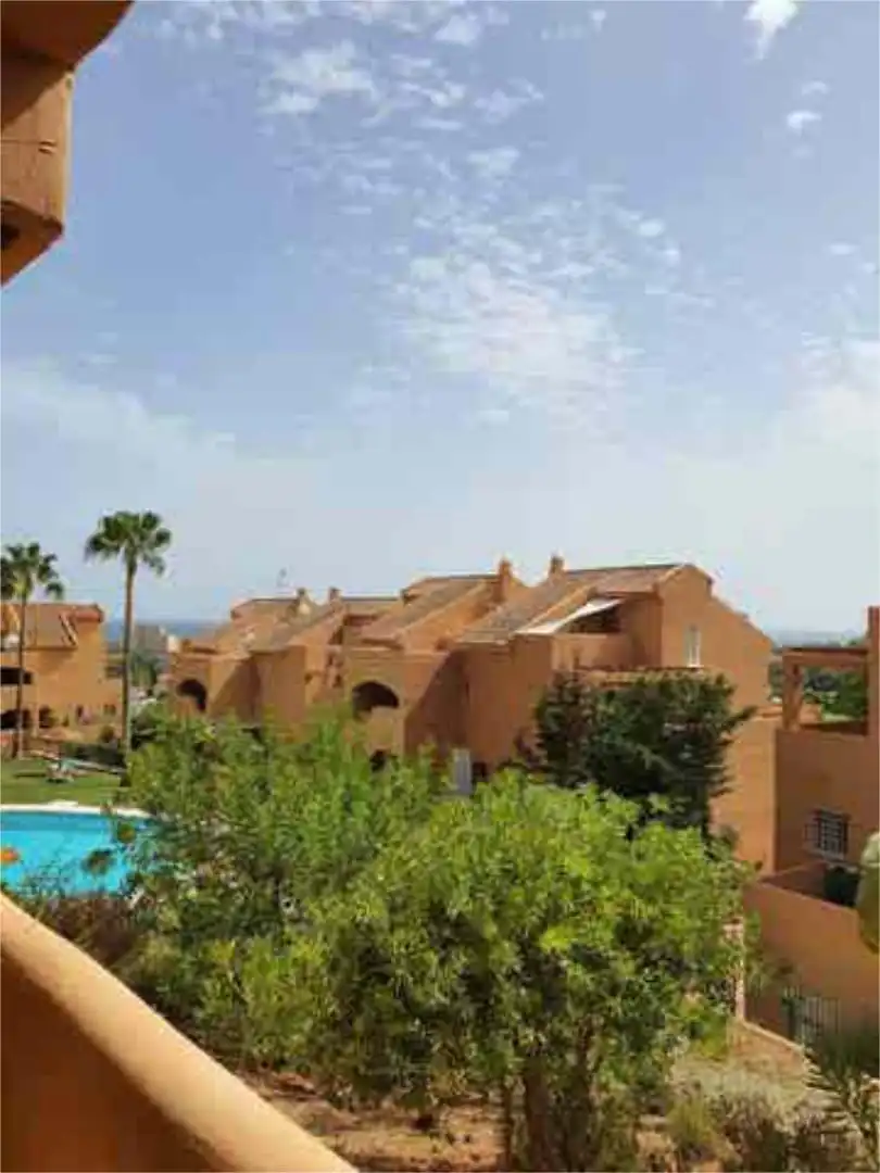 Wohnungen zum Verkauf in Santa María Außenansicht von Wohnungen zum Verkauf in Marbella mit Terrasse und Schwimmbad