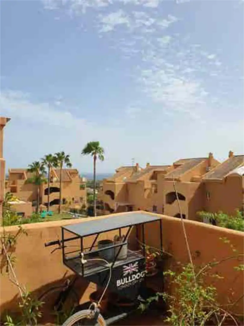Wohnungen zum Verkauf in Santa María Außenansicht von Wohnungen zum Verkauf in Marbella mit Terrasse und Schwimmbad