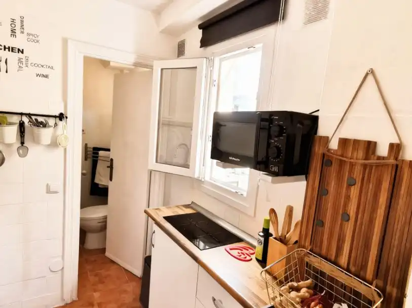 Flat for sale in Avenida Condes de San Isidro, 59, Puerto Deportivo Kitchen of Flat for sale in Fuengirola with Air Conditioner and Furnished
