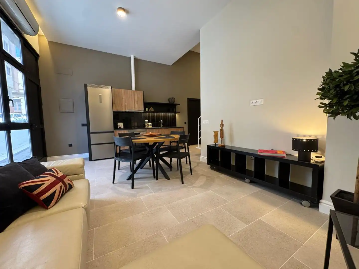 Flat for rent in Calle Prosperidad, 28, Salamanca - Uruguay Living room of Flat for rent in Santa Cruz de Tenerife with Air Conditioner and Furnished