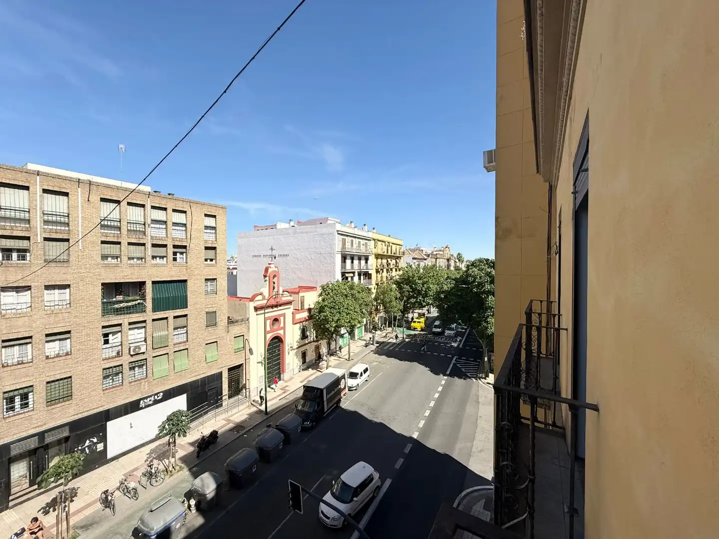 Piso en venta en Calle Recaredo, 6, La Calzada - La Florida Vista exterior de Piso en venta en Sevilla con Aire acondicionado, Calefacción y Trastero