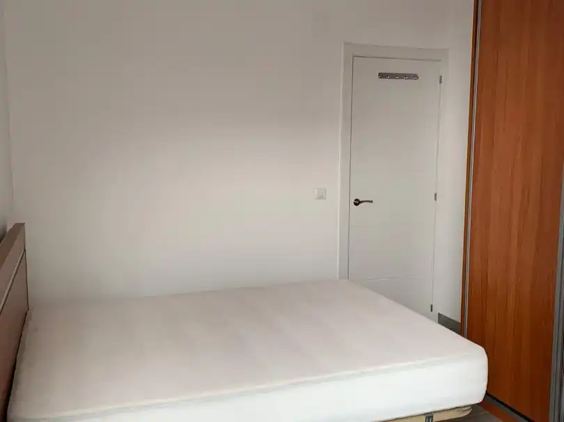 Wohnung zur Miete in Calle Madreselva, 3, San Miguel Schlafzimmer von Wohnung zur Miete in Armilla mit Klimaanlage, Heizung und Privatgarten
