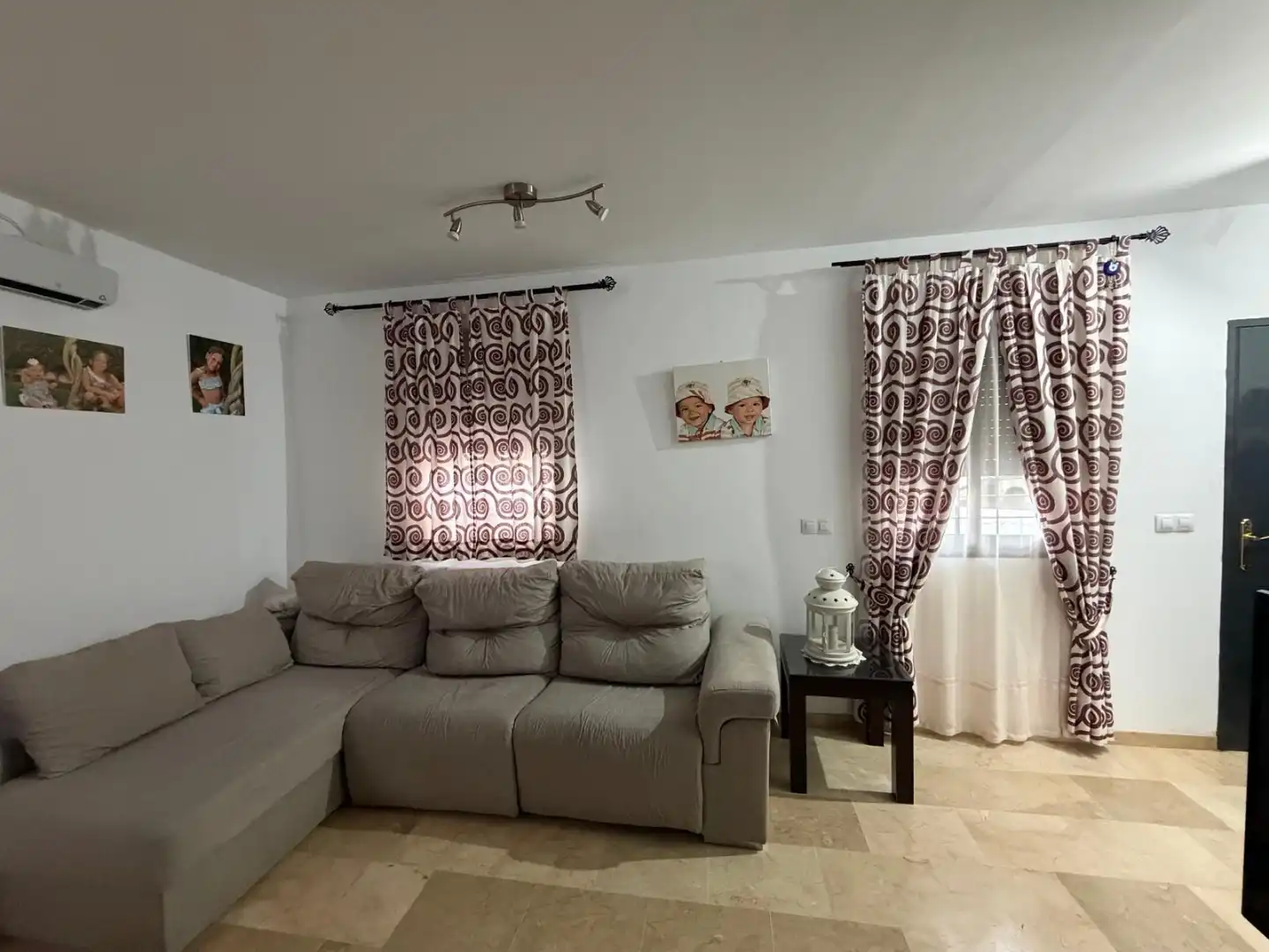 Duplexes for sale in Avenida de Málaga, Centro Living room of Duplexes for sale in Chipiona with Air Conditioner, Heating and Furnished