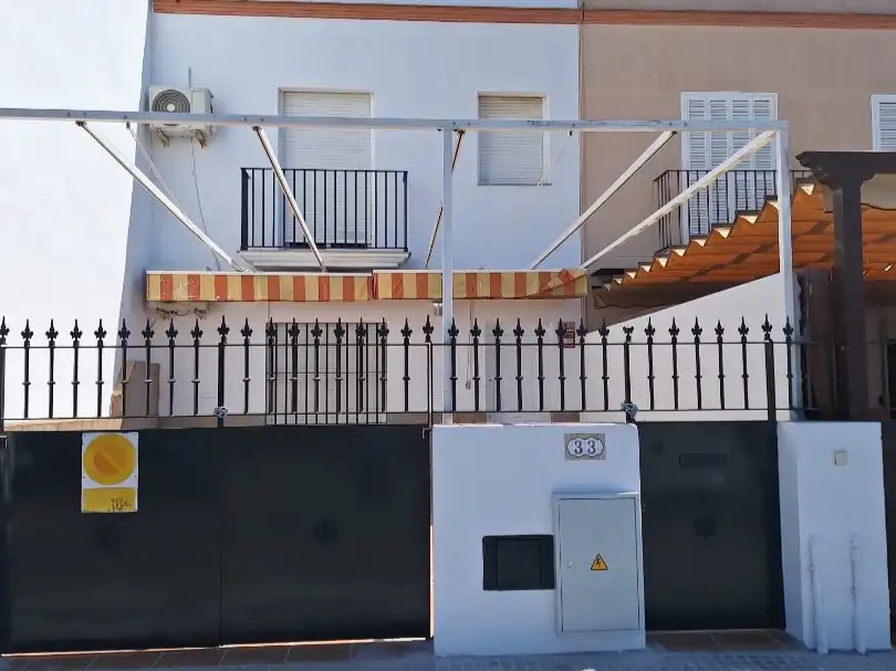 Houses for sale in Calle Buganvilla, 1, La Algaba Exterior view of Houses for sale in La Algaba with Air Conditioner, Terrace and Balcony