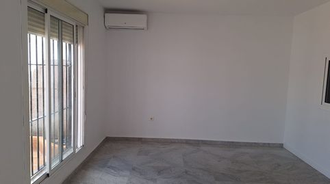 Casa o xalet en venda a Calle Buganvilla, 1, La Algaba, Sevilla - imatge 2 Foto 2 de Casa o xalet en venda a Calle Buganvilla, 1, La Algaba, Sevilla
